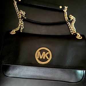 Michael Kors Fulton sholder flap bag
